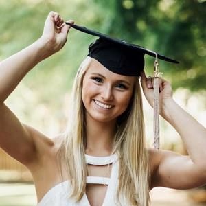 Meet your Posher, Lauren